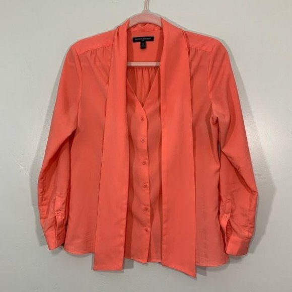 Banana Republic Pink V-Neck Button Front Blouse